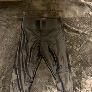 Carbon 38 leggings silver great condition